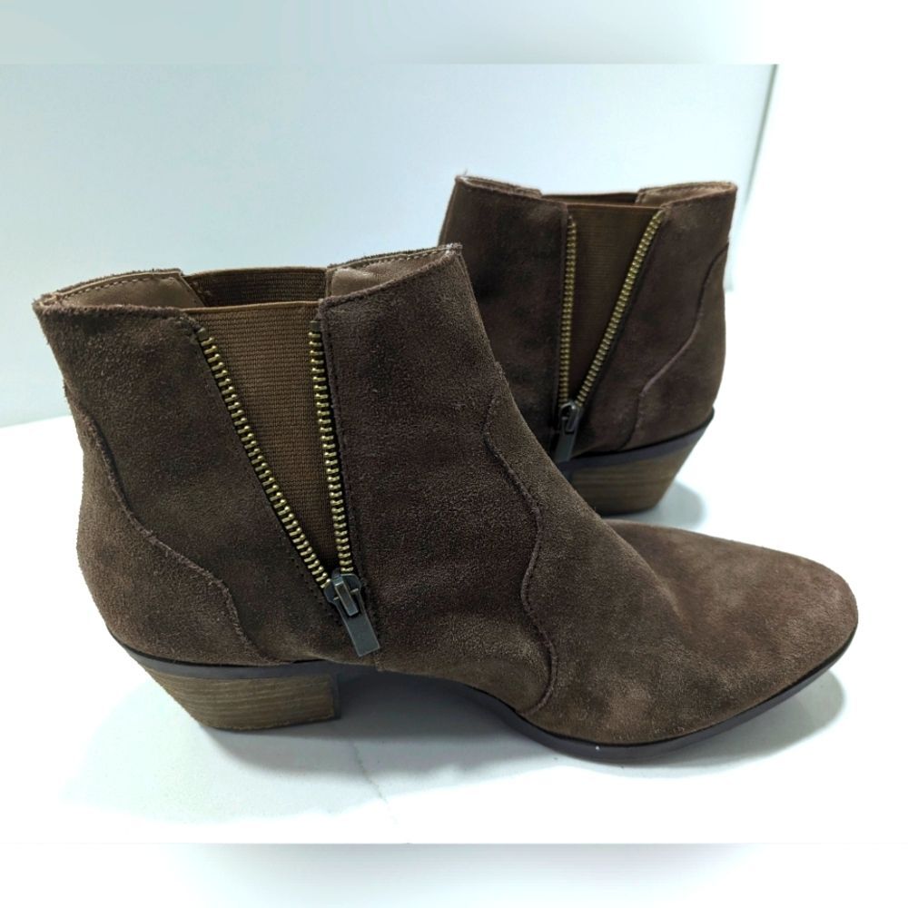 Adam Tucker Trixie brown Suede leather faux zipper cowboy ankle Bootie Size 9.5 - Picture 2 of 14